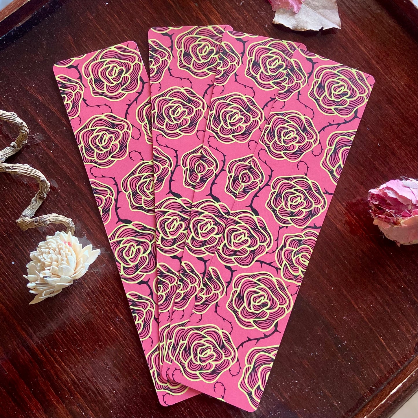 A Court of Thorns and Roses